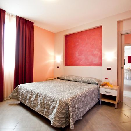 Hotel La Cartiera Виньола Екстериор снимка