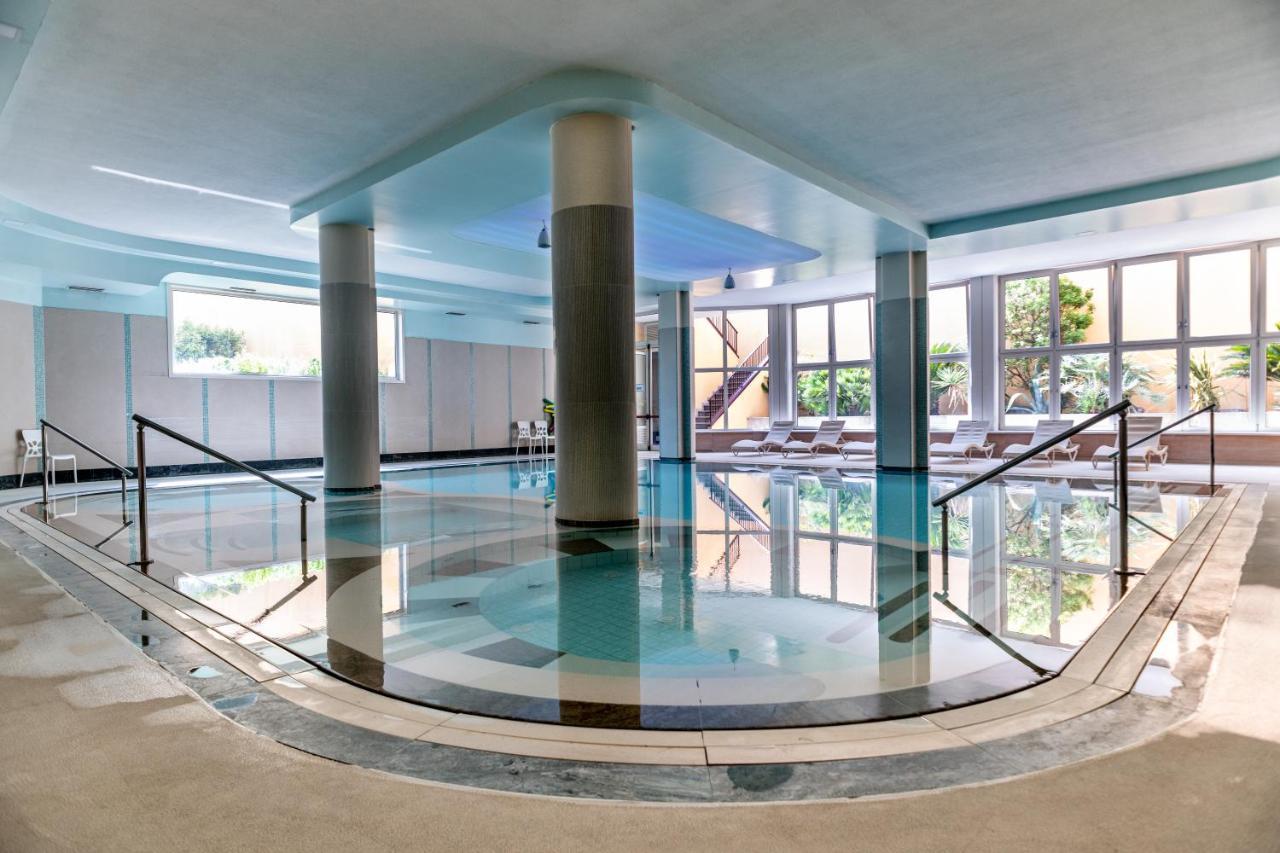 Hotel La Cartiera Виньола Екстериор снимка
