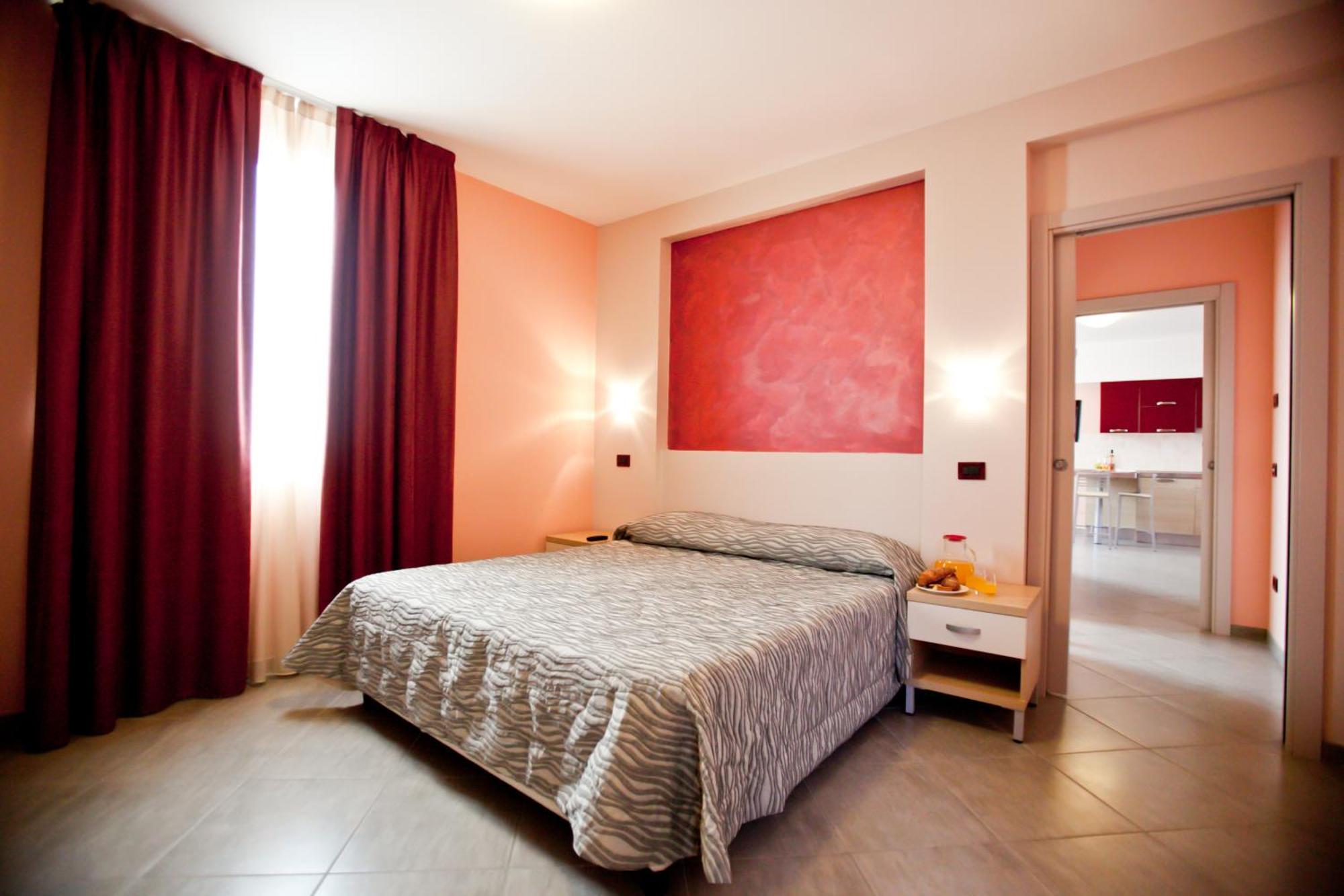 Hotel La Cartiera Виньола Екстериор снимка